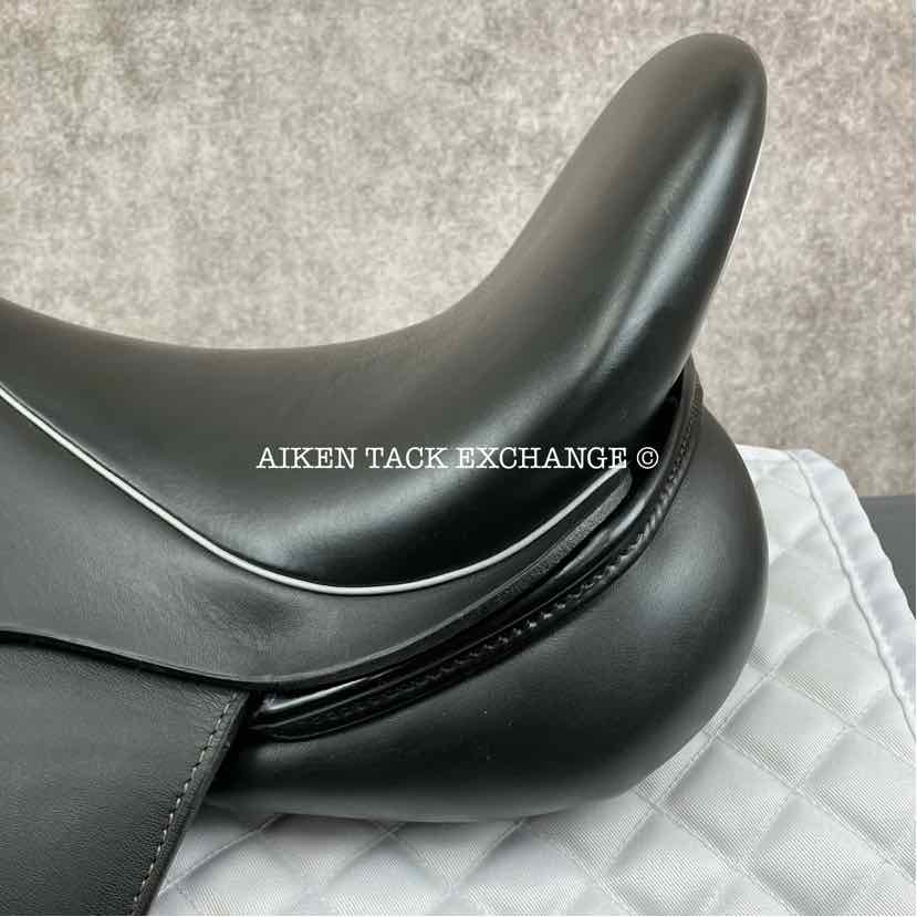 2018 Custom Saddlery Wolfgang Solo MKII Monoflap Dressage Saddle, 17.5" Seat, Adjustable Tree, Wool Flocked Panels