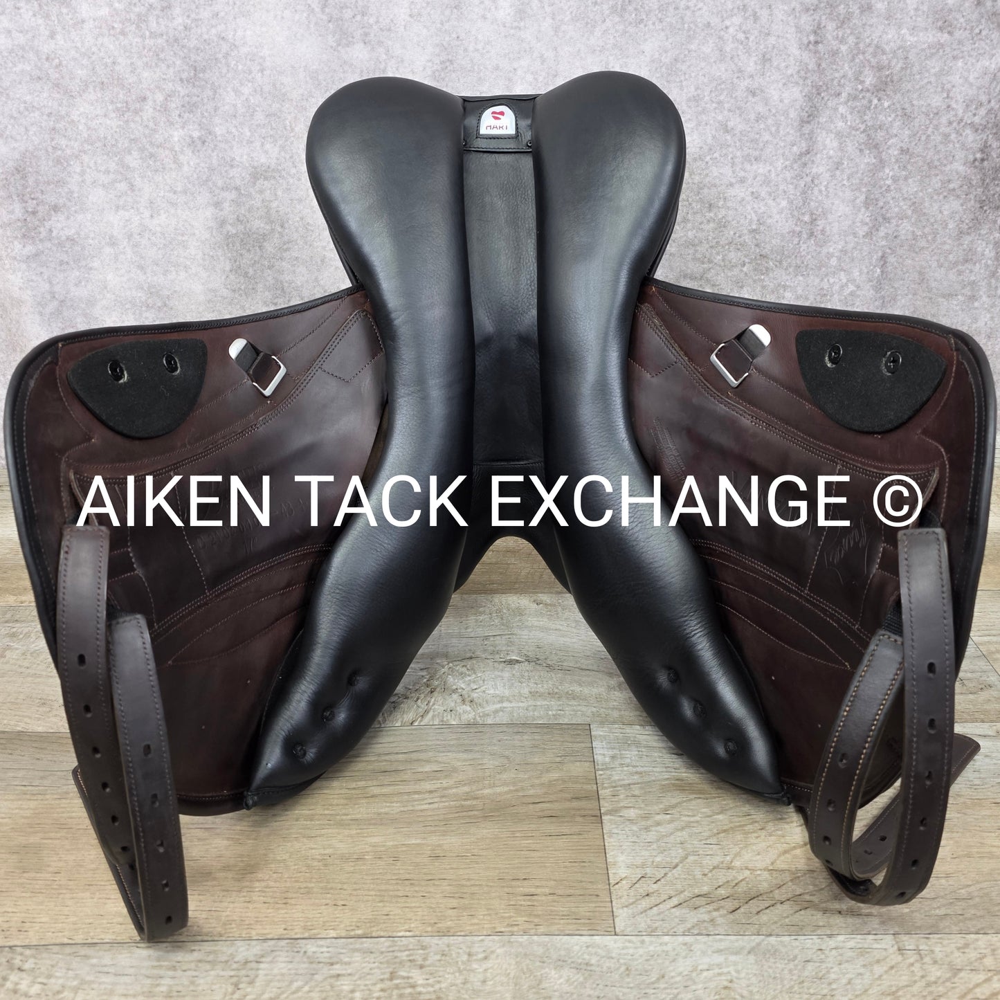 2021 Bates Advanta Monoflap Eventing Jump Saddle, 17" Seat, Adjustable Tree - Changeable Gullet, CAIR Panels