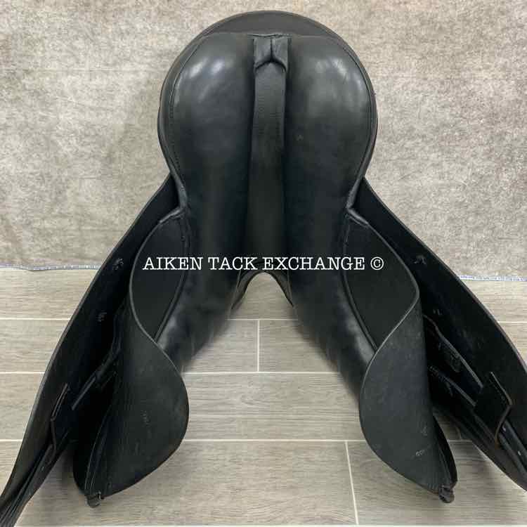 Jorge Canaves by Thornhill Vienna II Dressage Saddle, 18" Seat, 32 Tree - Medium, Wool Flocked Panels