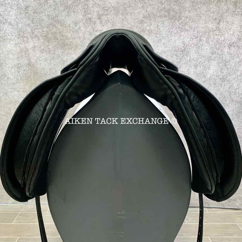 2006 County Perfection Dressage Saddle, 17.5" Seat, Medium Tree, Wool Flocked Panels