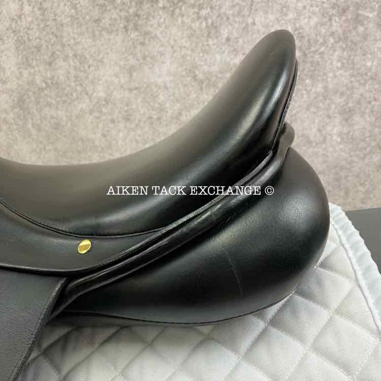 Klimke XCH Dressage Saddle, 17" Seat, Adjustable Tree - Changeable Gullet, Wool Flocked Panels
