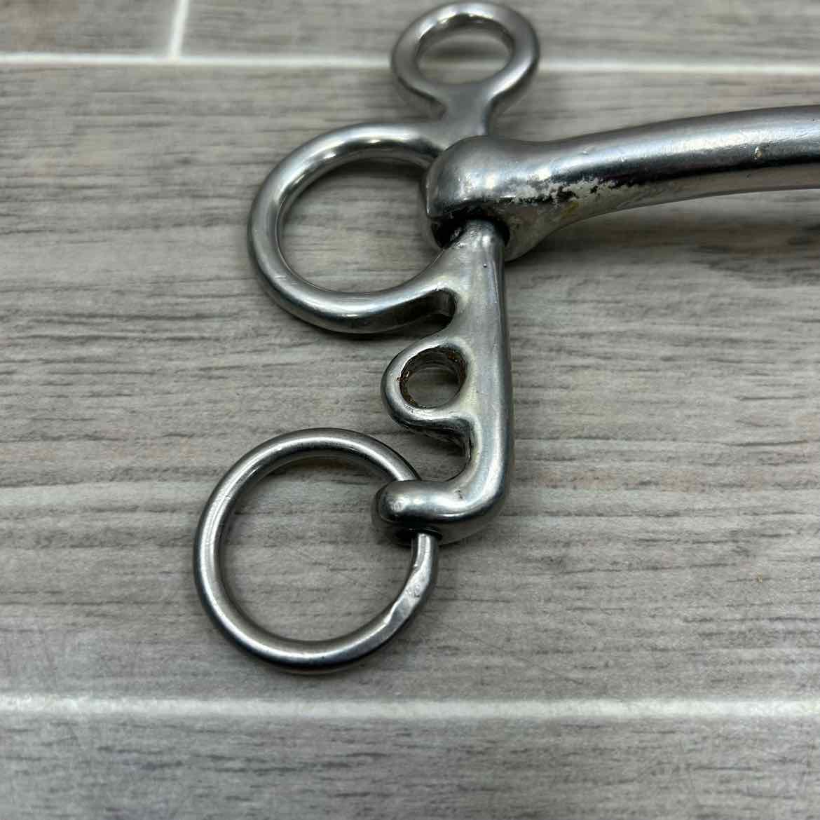 Mullen Mouth Pelham Bit 4.75' (No Hooks & Curb Chain)