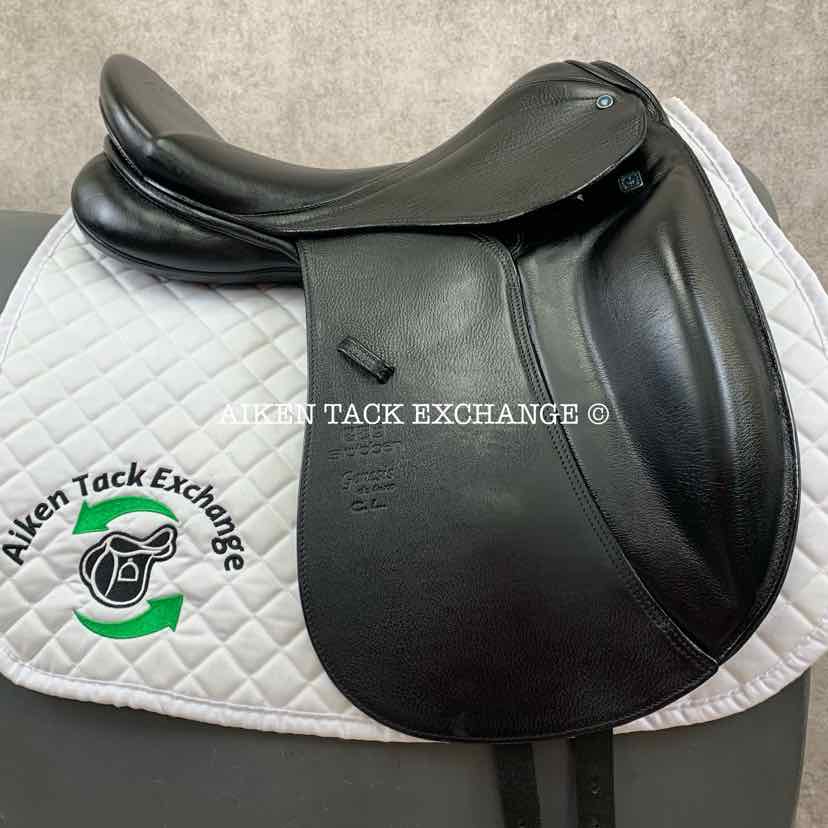 **SOLD** 2012 Stubben Genesis CL Deluxe Dressage Saddle, 17.5" Seat with Biomex, 30 cm Tree - MW , Wool Flocked Panels