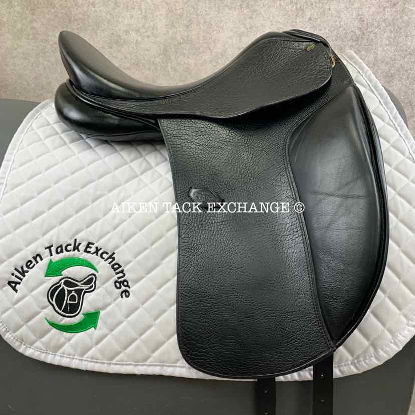 HDR Pro Buffalo Dressage Saddle, 17" Seat, Medium Wide Tree, Wool Flocked Panels