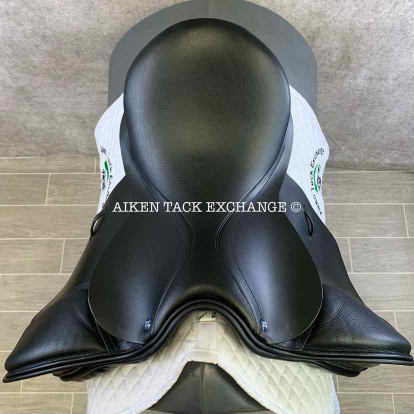 Barnsby Dressage Saddle, 18" Seat, Wide Tree, Wool Flocked Panels