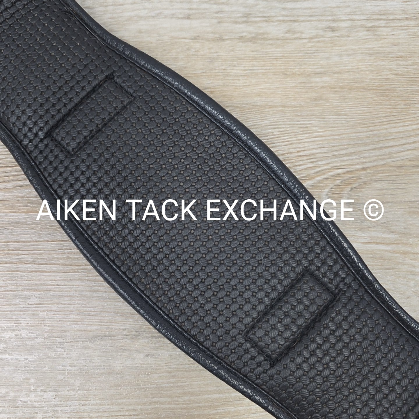 Ovation Airform Chafeless Dressage Girth, Black, 22"
