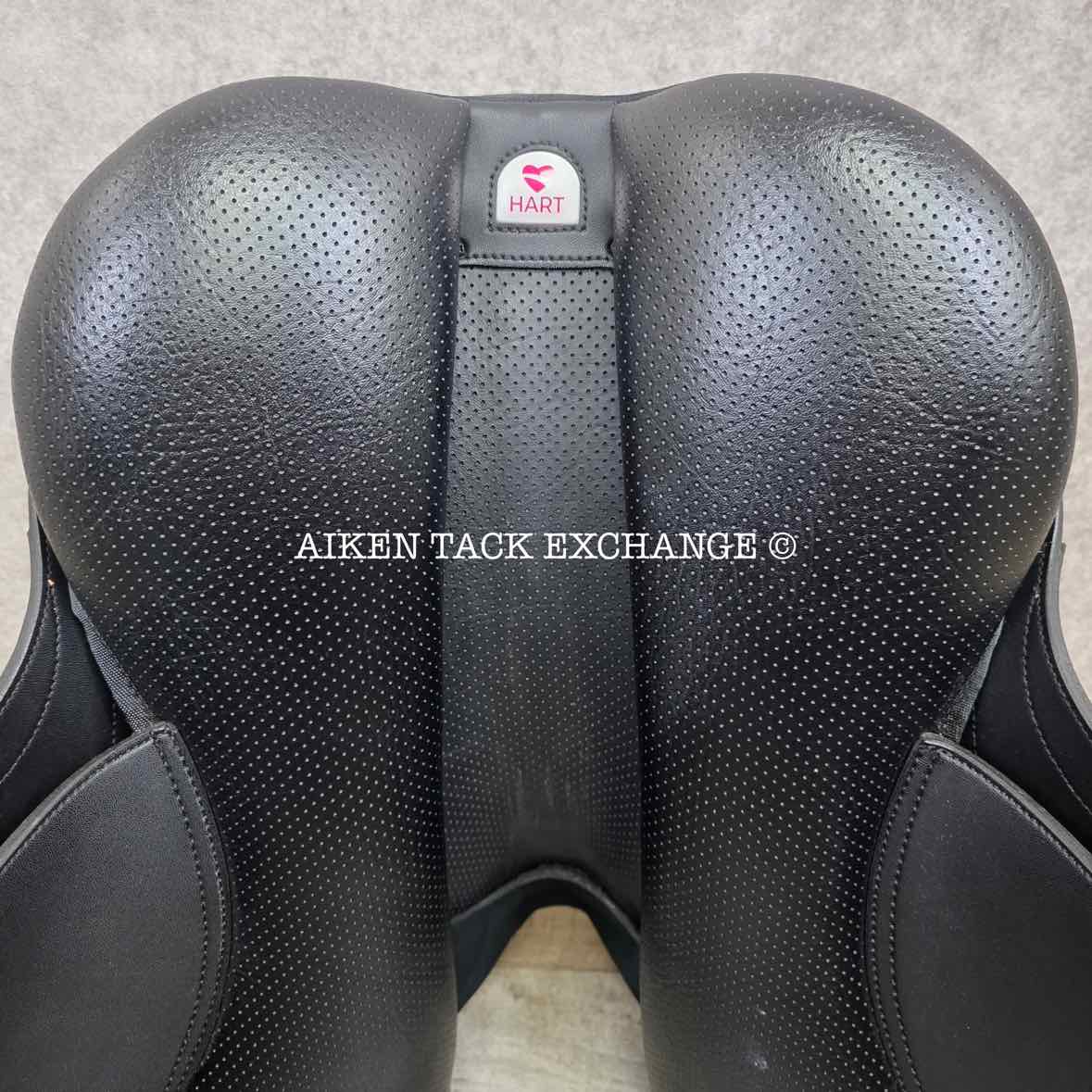2021 Wintec Pro Stock Australian Saddle with HART, 16.5" / 17" Seat - Medium, Adjustable Tree - Changeable Gullet, CAIR Panels