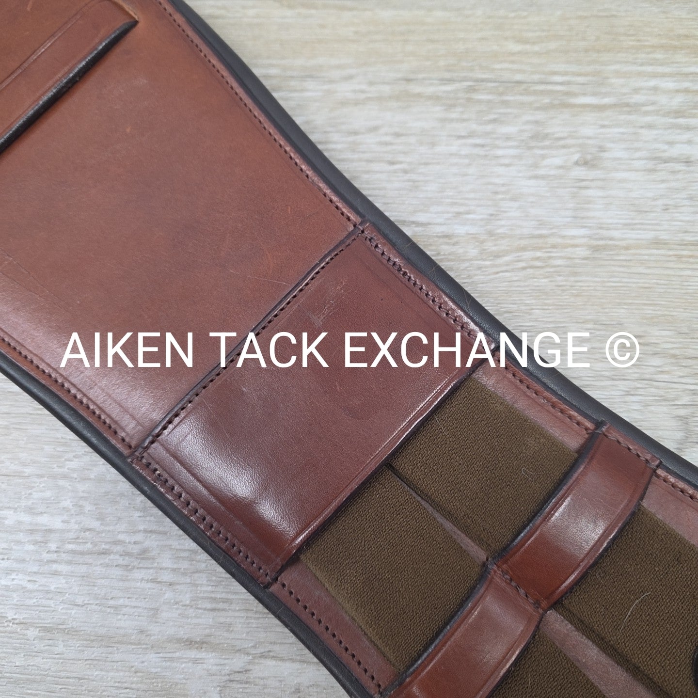 Ovation Monoflap Event Leather Girth 32"