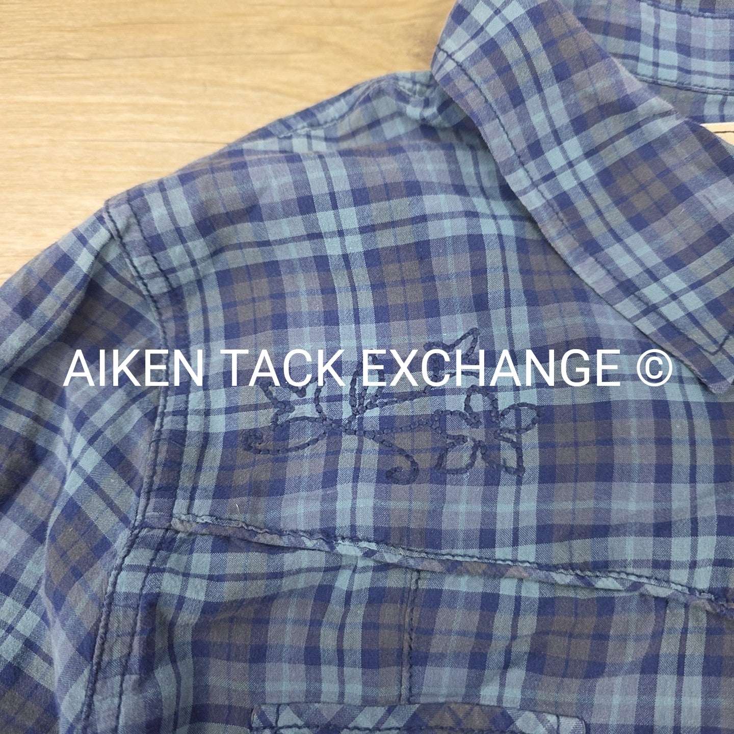 Bit & Bridle Button Up Lightweight Flannel, Women's XLarge