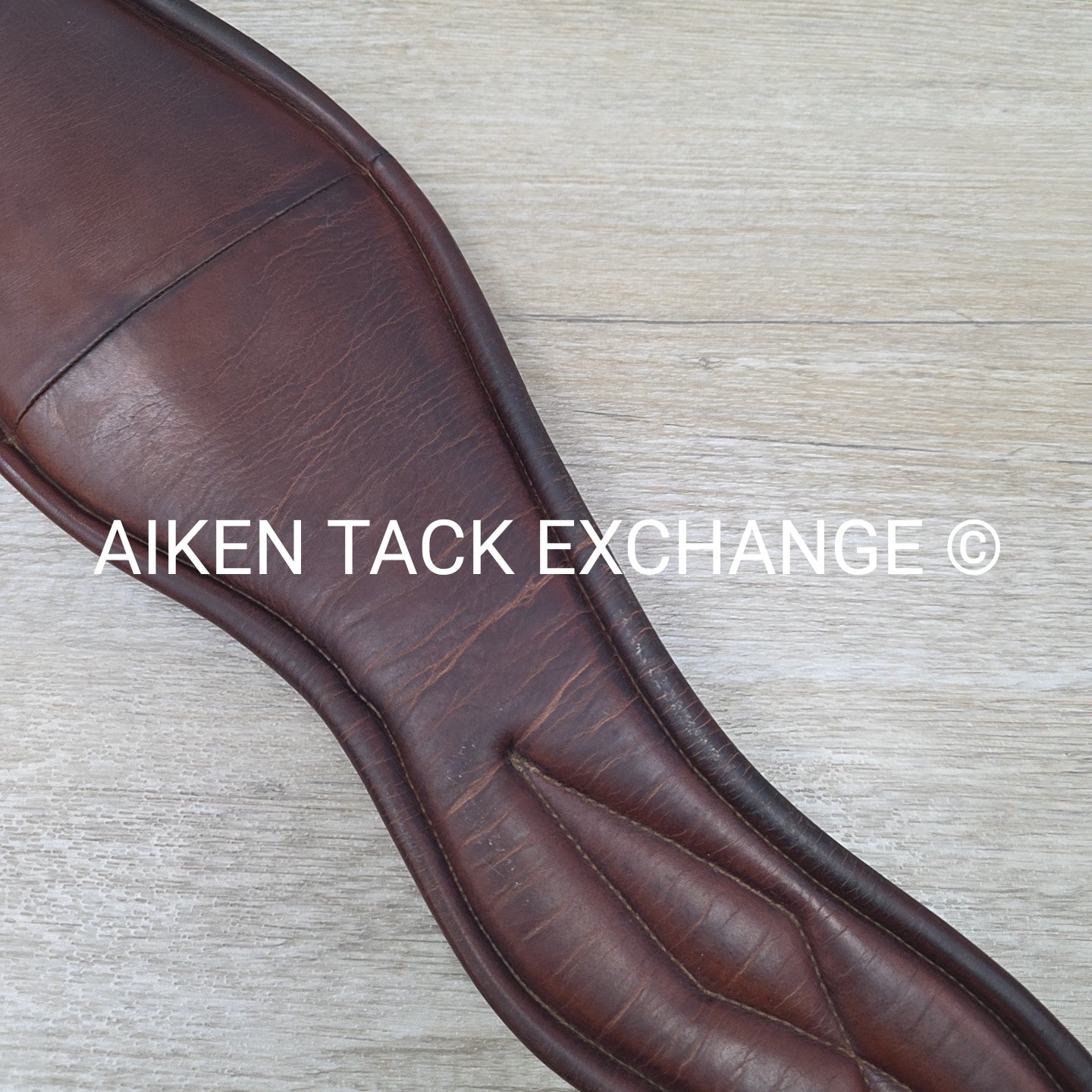 CWD Anatomic Shoulder Relief Jumping Girth, Brown, 48"