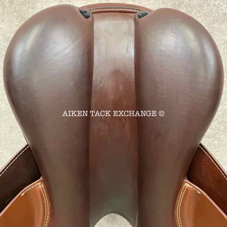 **SOLD** 2007 Prestige Nona Garson Elite Close Contact Jump Saddle, 17" Seat, 33 Tree - Medium (Adjustable), Foam Panels