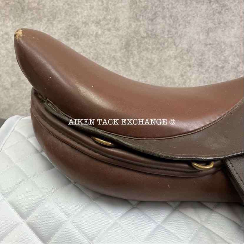 Lancers Close Contact Jump Saddle, 17" Seat, Medium/Medium Wide Tree, Foam Panels