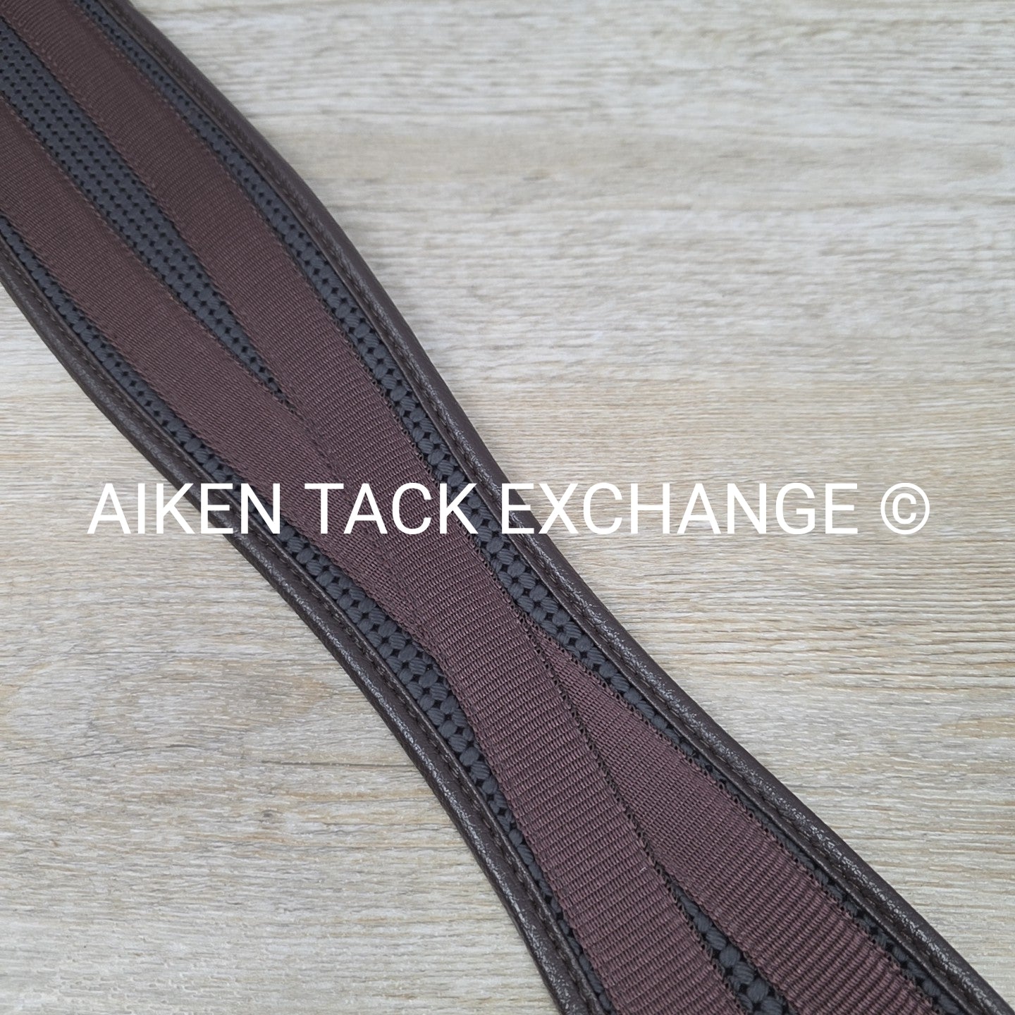 Ovation Chafeless Girth with Single End Elastic 58"