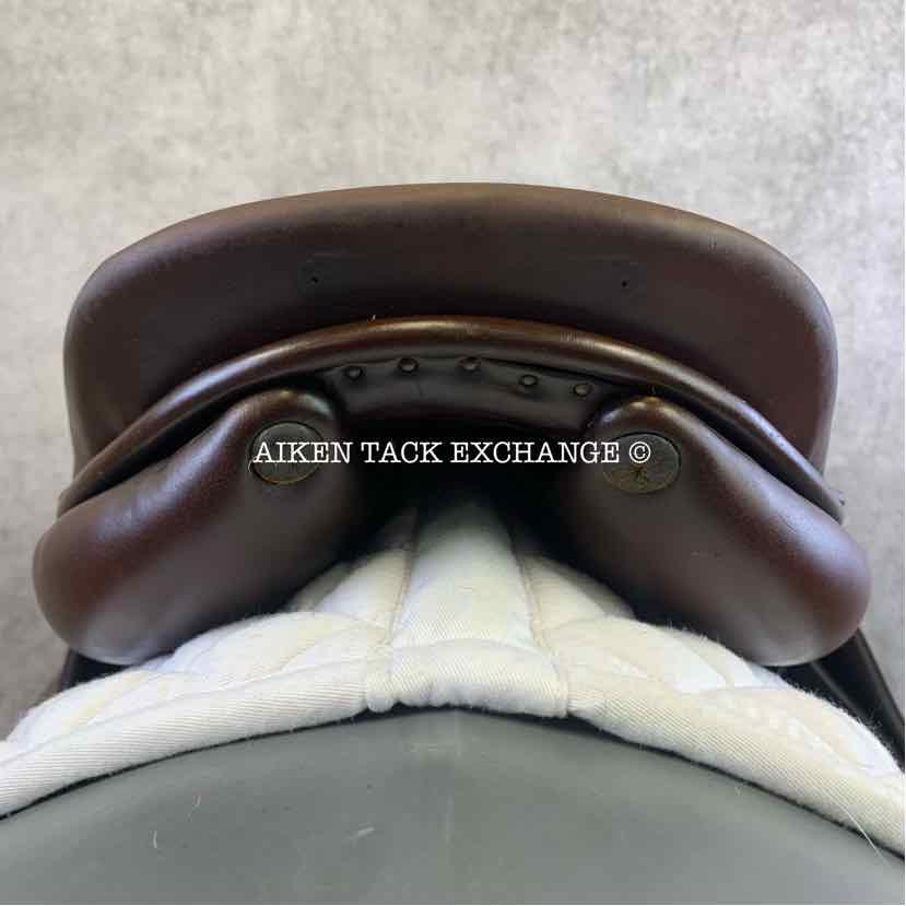 **SOLD** 2006 Butet L-Seat (Semi Deep) Close Contact Jump Saddle, 16.5" Seat, 2.25 Flap, Medium/Medium Narrow Tree, Foam Panels