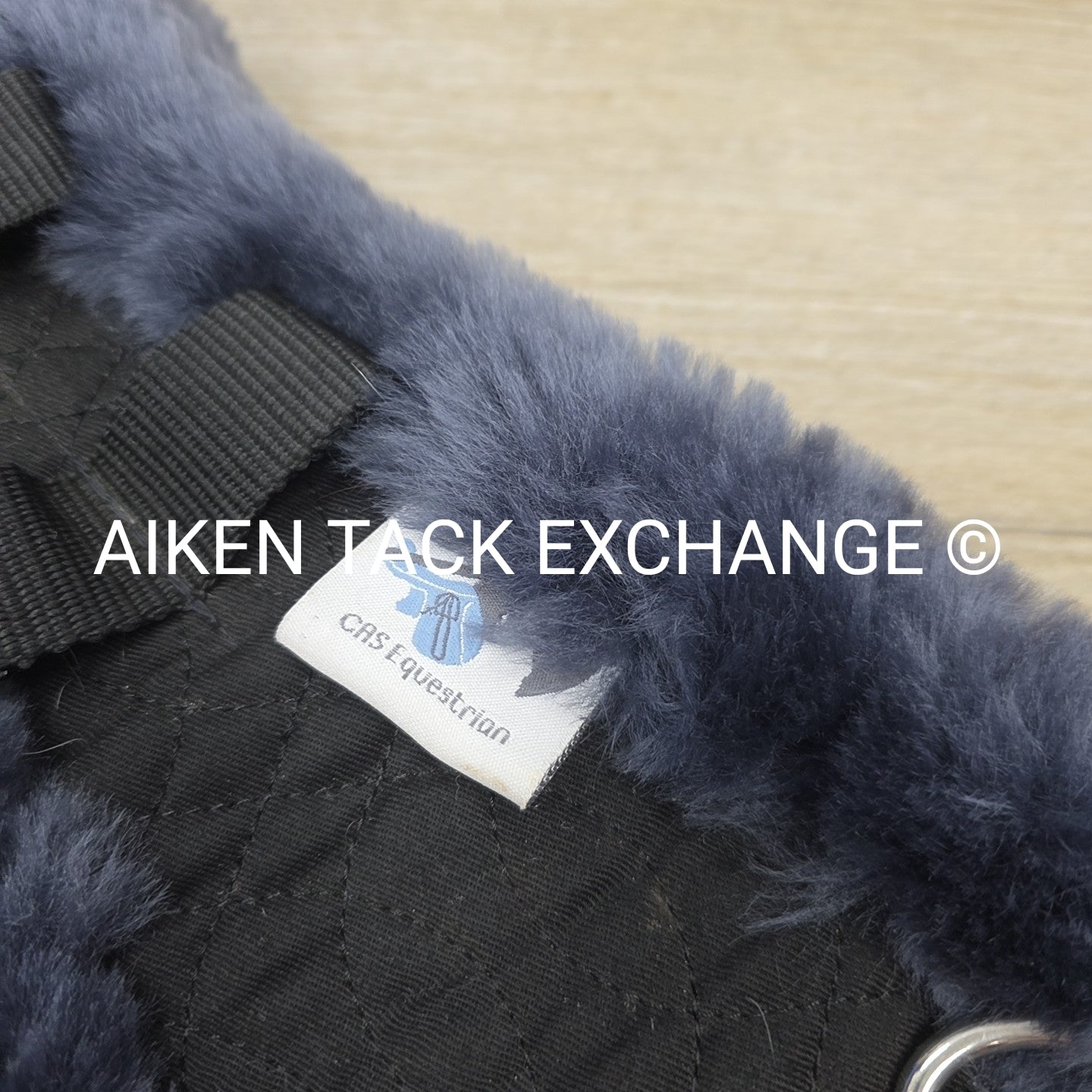 CAS Equestrian Sheepskin Girth, Black & Grey, 26"