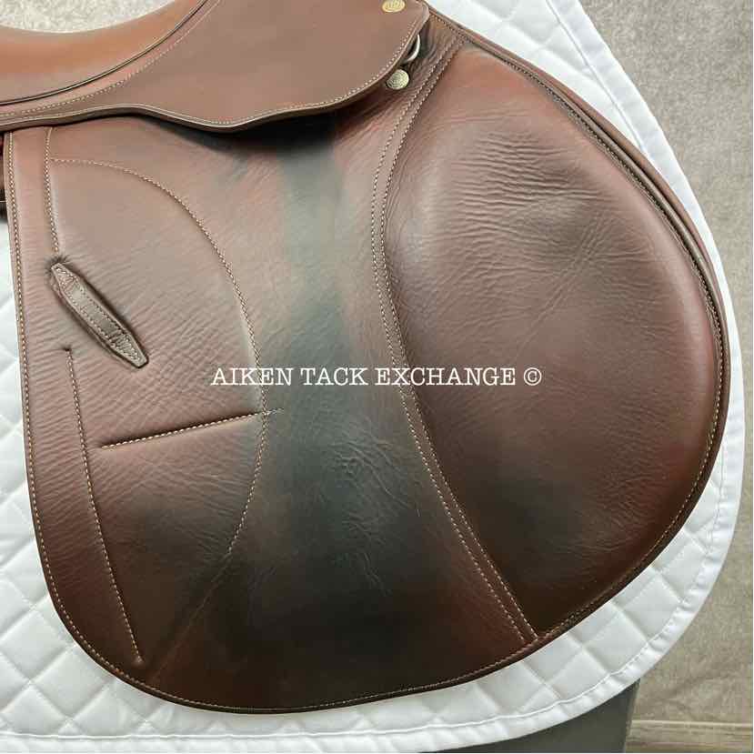 2020 Arion J3 Close Contact Jump Saddle, 17.5" Seat, 3A Flap, Medium Wide Tree, Shoulder-Free Panels, Full Buffalo Leather