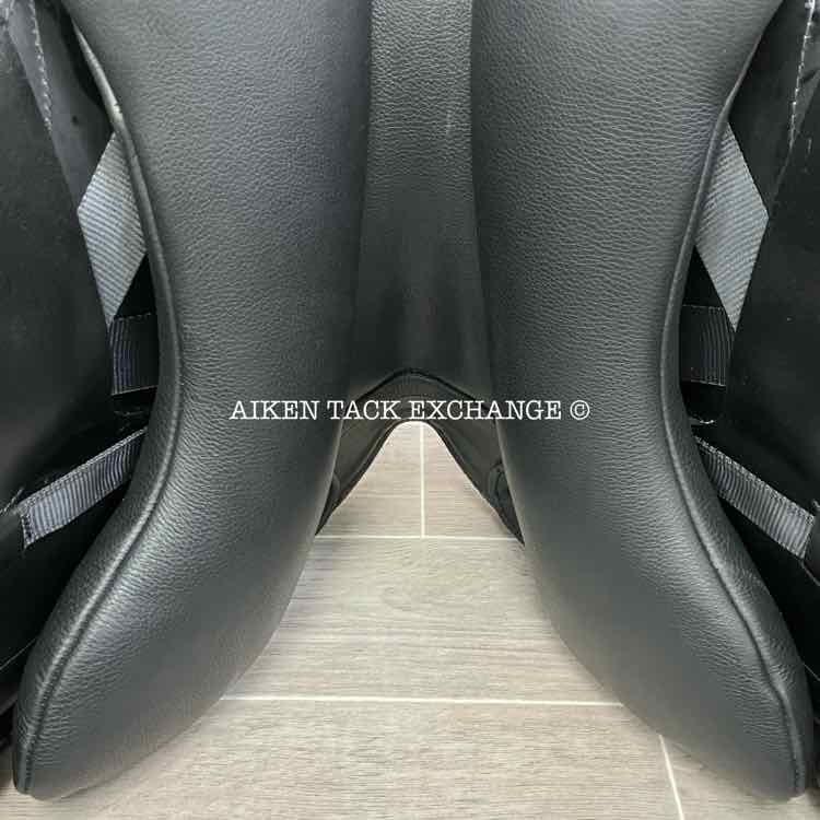 2023 Fairfax Stella Monoflap Dressage Saddle, 17.5" Seat, Adjustable Tree - Changeable Gullet, Wool Flocked Panels