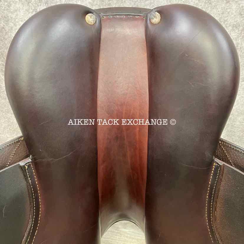 2015 CWD SE02 Close Contact Jump Saddle, 17" Seat, 3L Flap, Medium Tree, Foam Panels, Full Buffalo Leather