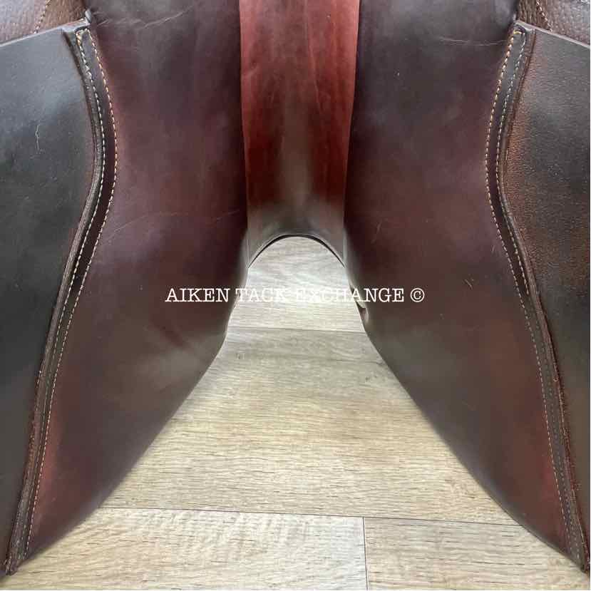 2015 CWD SE02 Close Contact Jump Saddle, 17" Seat, 3L Flap, Medium Tree, Foam Panels, Full Buffalo Leather