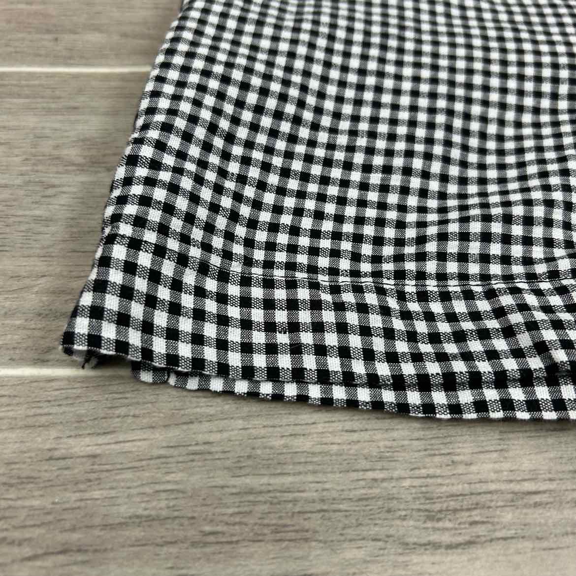 Jones & Co. Gray Houndstooth Shorts, Size 6