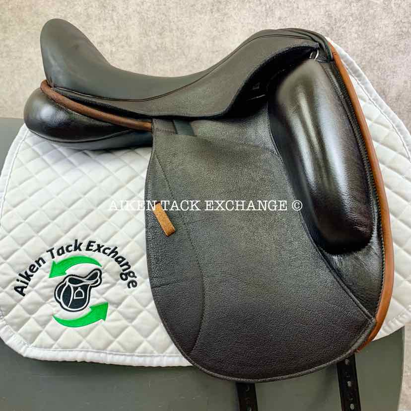 2024 Custom Saddlery Icon Flight Monoflap Dressage Saddle, 17.5" Seat, Adjustable Tree, Wool Flocked Panels