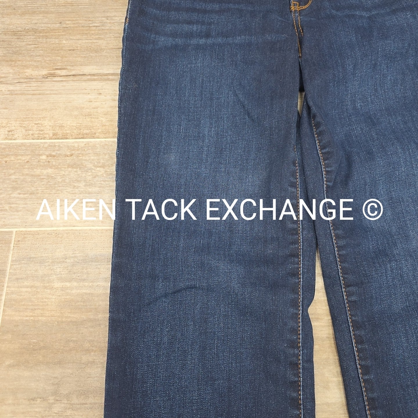 Crown & Ivy Straigh Cut Jeans, Women's 6
