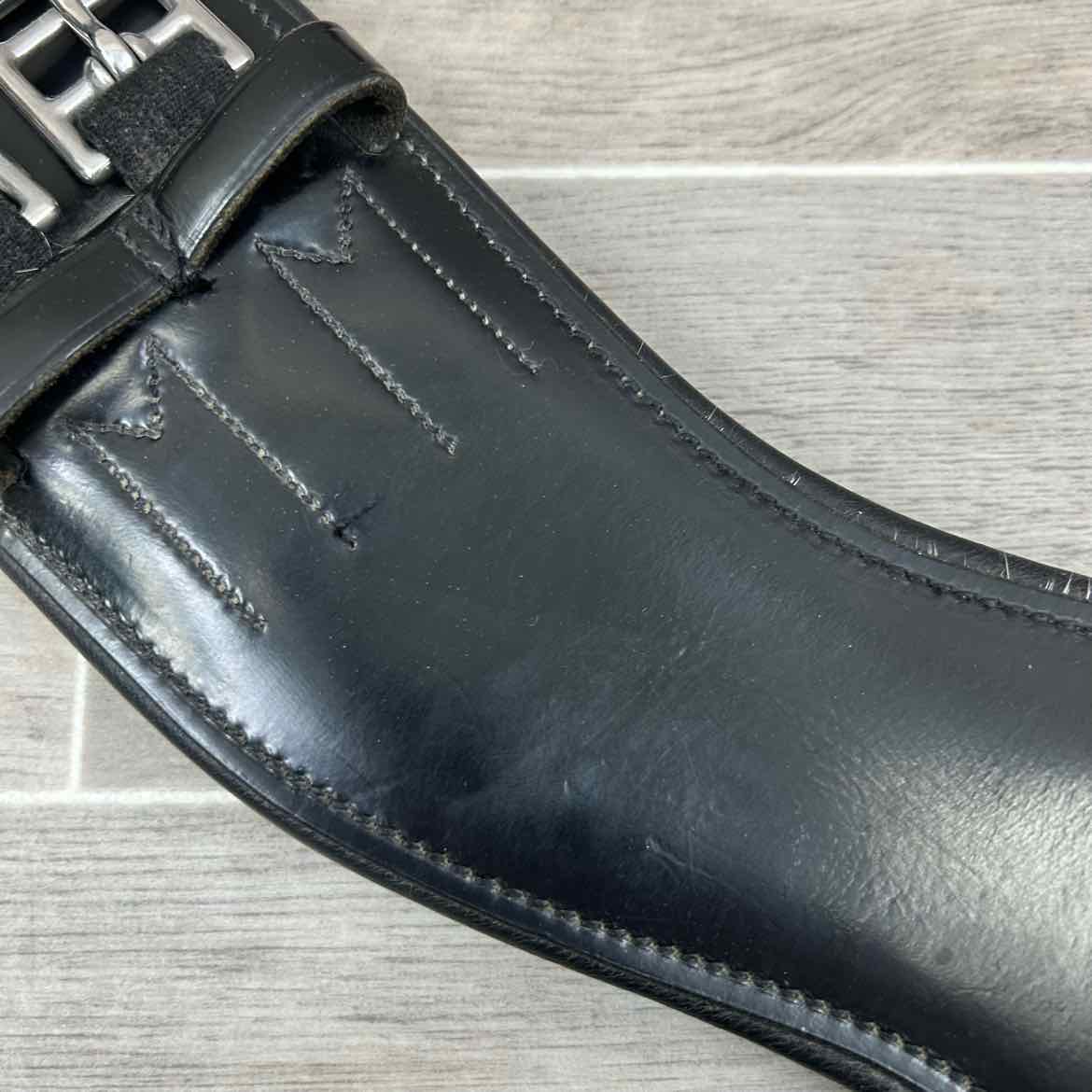 Total Saddle Fit Shoulder Relief Girth 28"