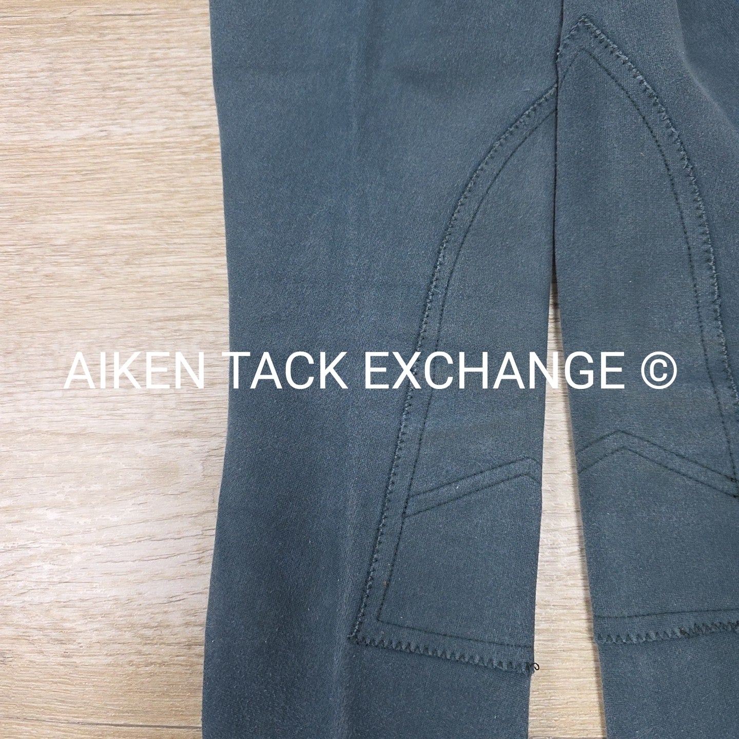 BARGAIN BUNDLE: Devon-Aire Full Seat & On Course Knee Patch Breeches, Size 26