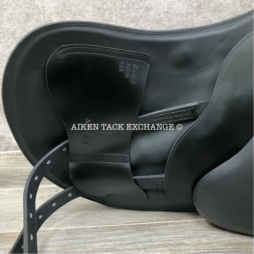 2023 Aviar Rook 2.0 Monoflap Dressage Saddle, 17.5" Seat, Adjustable Tree, Foam Panels