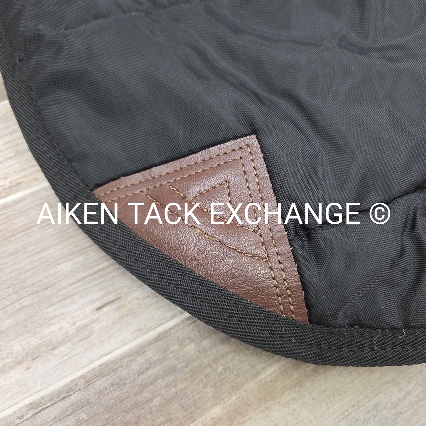 Schneiders Adjusta-Fit Closed Front Stable Blanket 74"