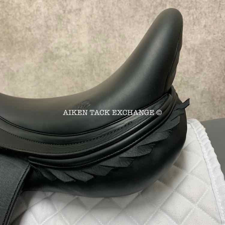 2019 Prestige Talento Dressage Saddle, 18" Seat, 33 Tree - Medium, Wool Flocked Panels