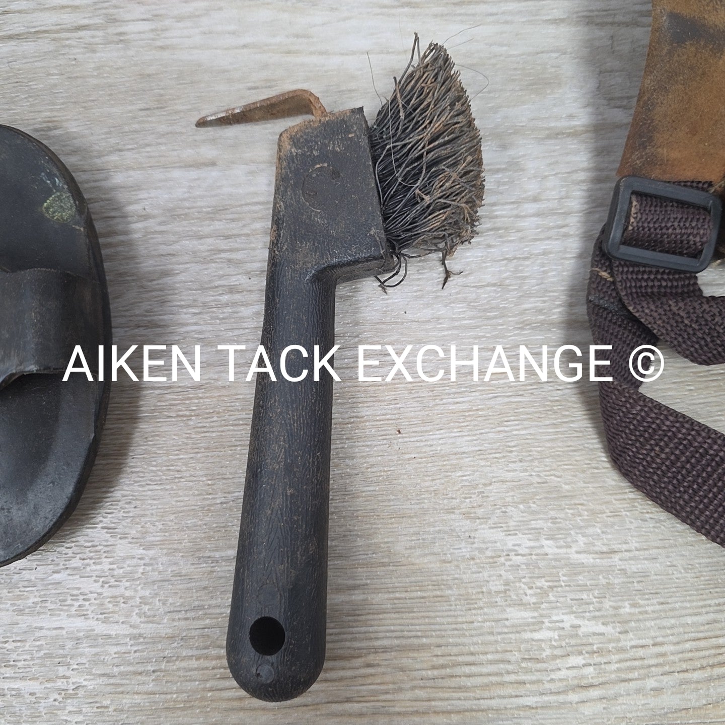BARGAIN BUNDLE: 2 Brushes, 2 Combs, Curry Comb, Hoof Pick, & Braiding Tools