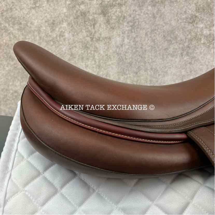 2020 Arion J3 Close Contact Jump Saddle, 17.5" Seat, 3A Flap, Medium Wide Tree, Shoulder-Free Panels, Full Buffalo Leather