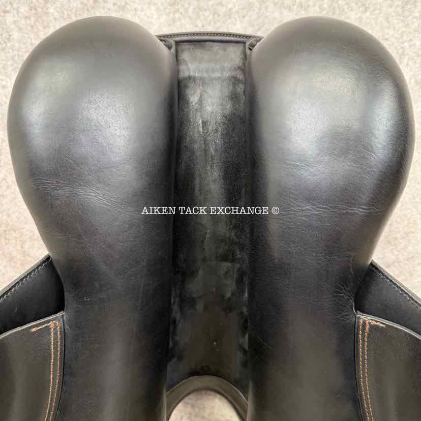 2009 Prestige Grand Dressage Saddle, 17" Seat, 33 Tree - Medium, Wool Flocked Panels