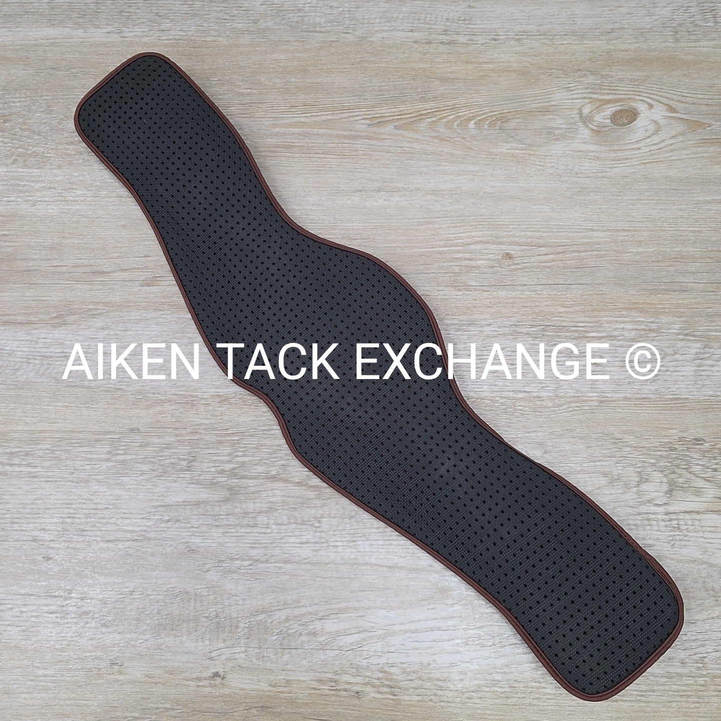 Professional's Choice VenTECH Contour Monoflap Girth, Brown, 24"