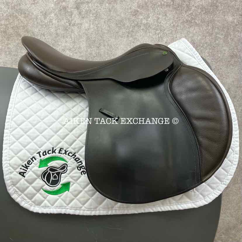 2012 County Conquest Jump Saddle, 18" Seat, Extra Wide Tree, Wool Flocked Panels
