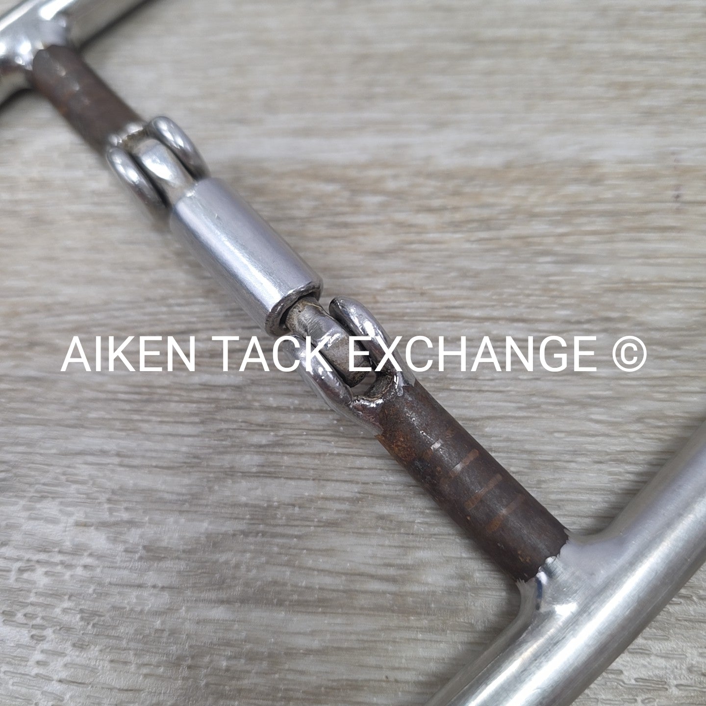 Myler Double Hinged Comfort Snaffle D Ring Bit with Hooks 5.25"