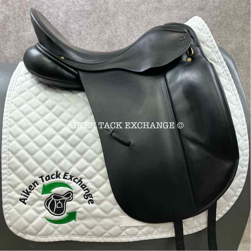 **SOLD** Albion SLK Dressage Saddle, 17.5" Seat, Medium Wide Tree, Wool Flocked Panels