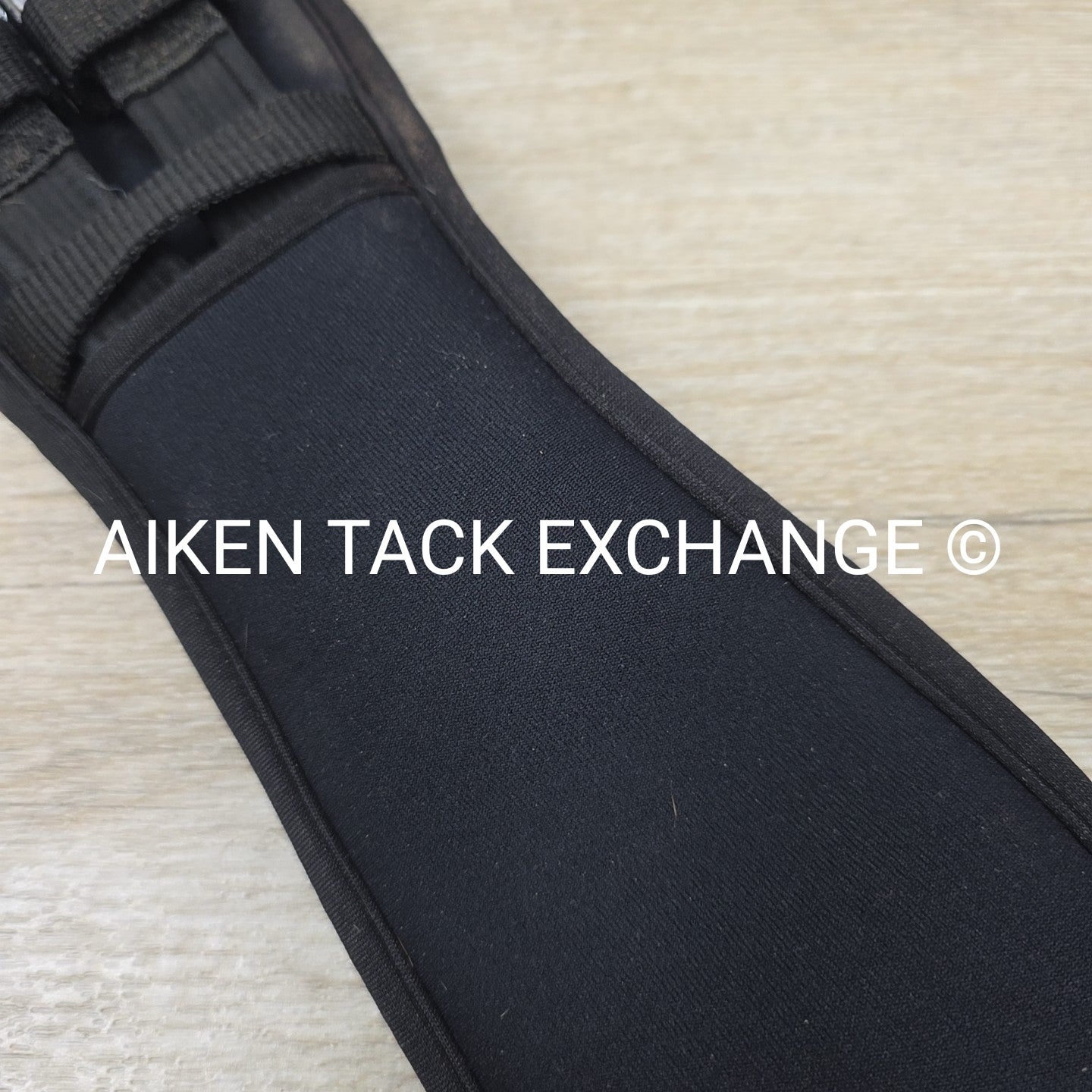 Lettia Memory Foam Click Dressage Girth, 22"