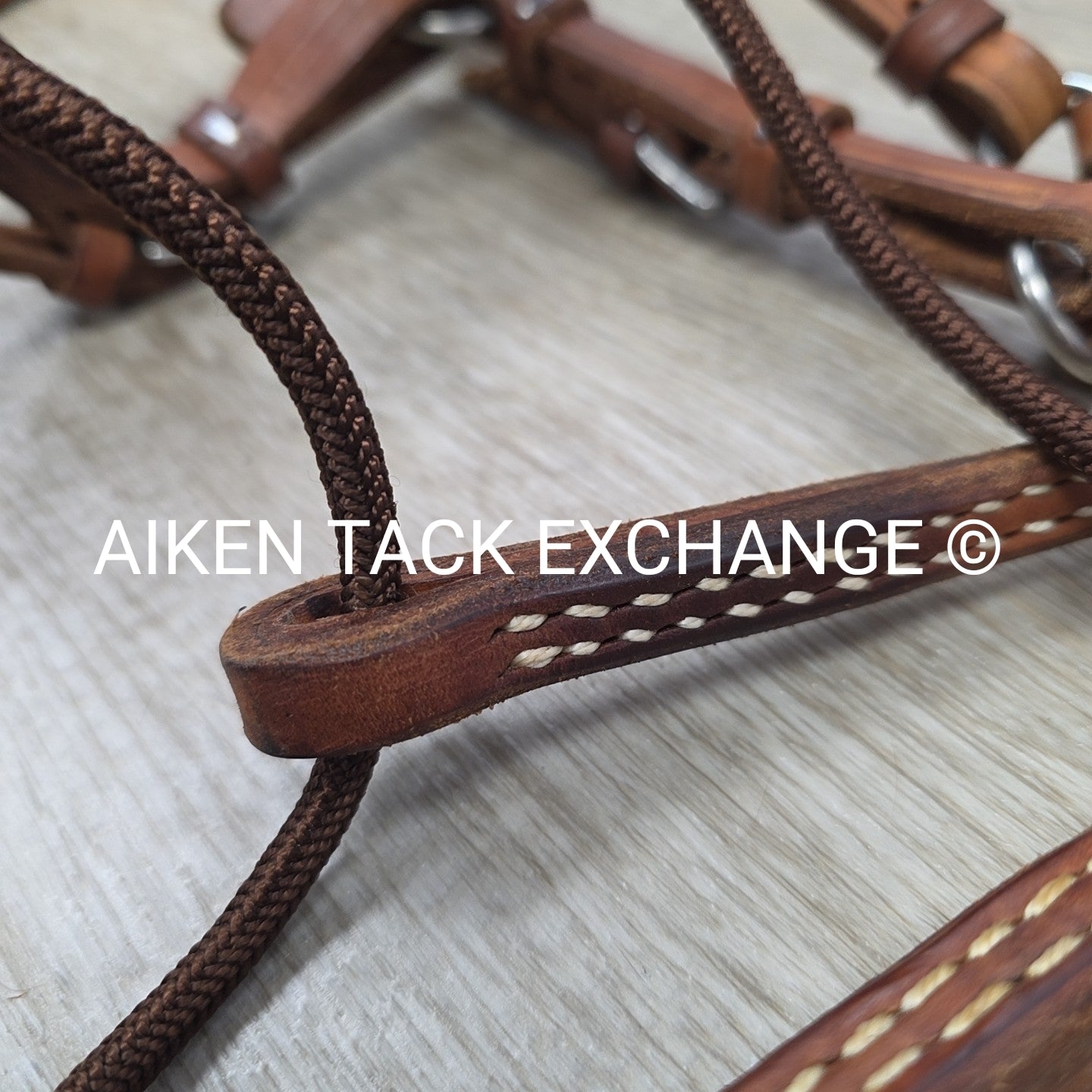 Kuda Saddlery Leather Bridle with Matching Bit Holder