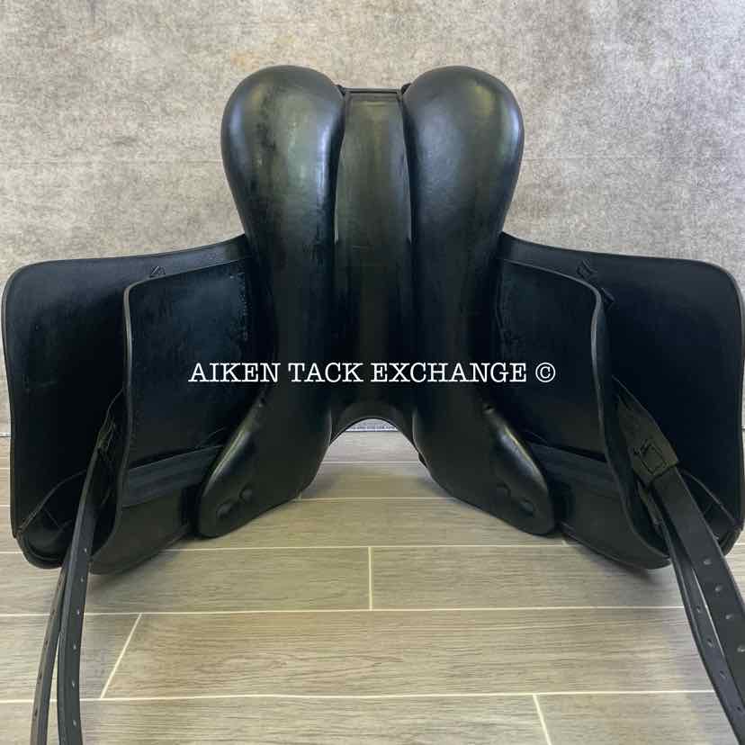 **SOLD** 2003 Amerigo Cervia Dressage Saddle, 17.5" Seat, Wide Tree, Wool Flocked Panels