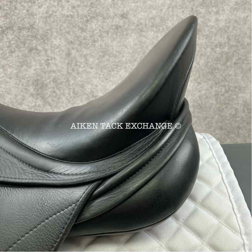 2013 Schleese Infinity II Dressage Saddle, 17.5" Seat, Adjustable AdapTree, Wool Flocked Panels