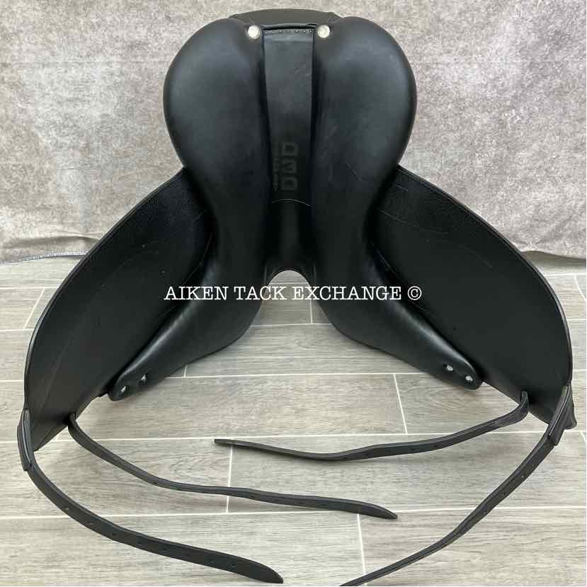 2014 Devoucoux Mendia Monoflap Dressage Saddle, 18" Seat, 3 Flap, Medium Wide Tree, D3D Panels, Full Buffalo Leather