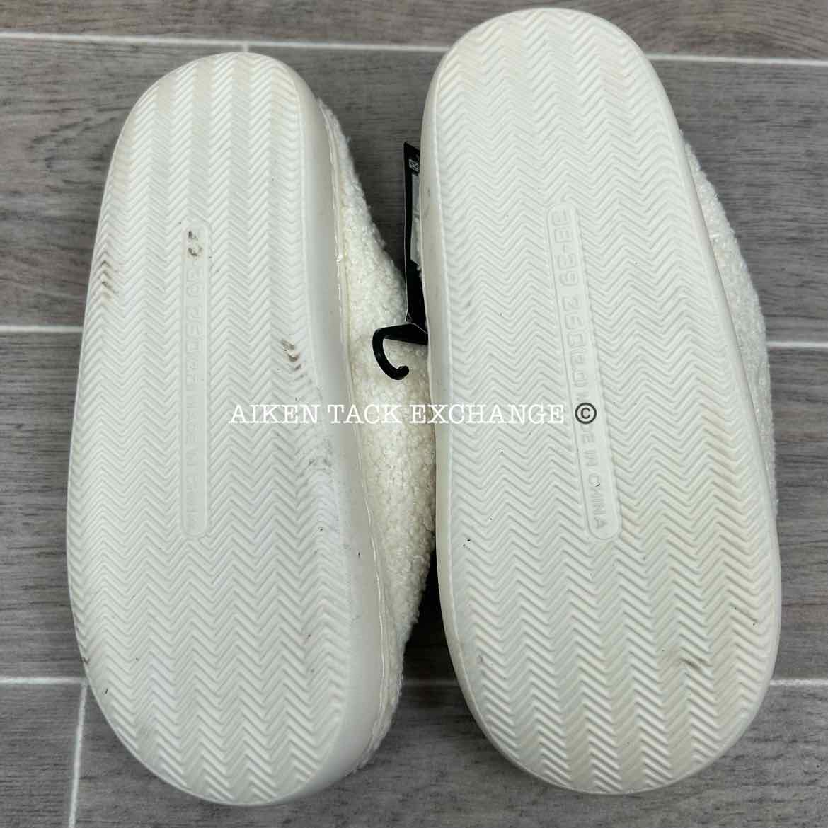Slippers, 38-39