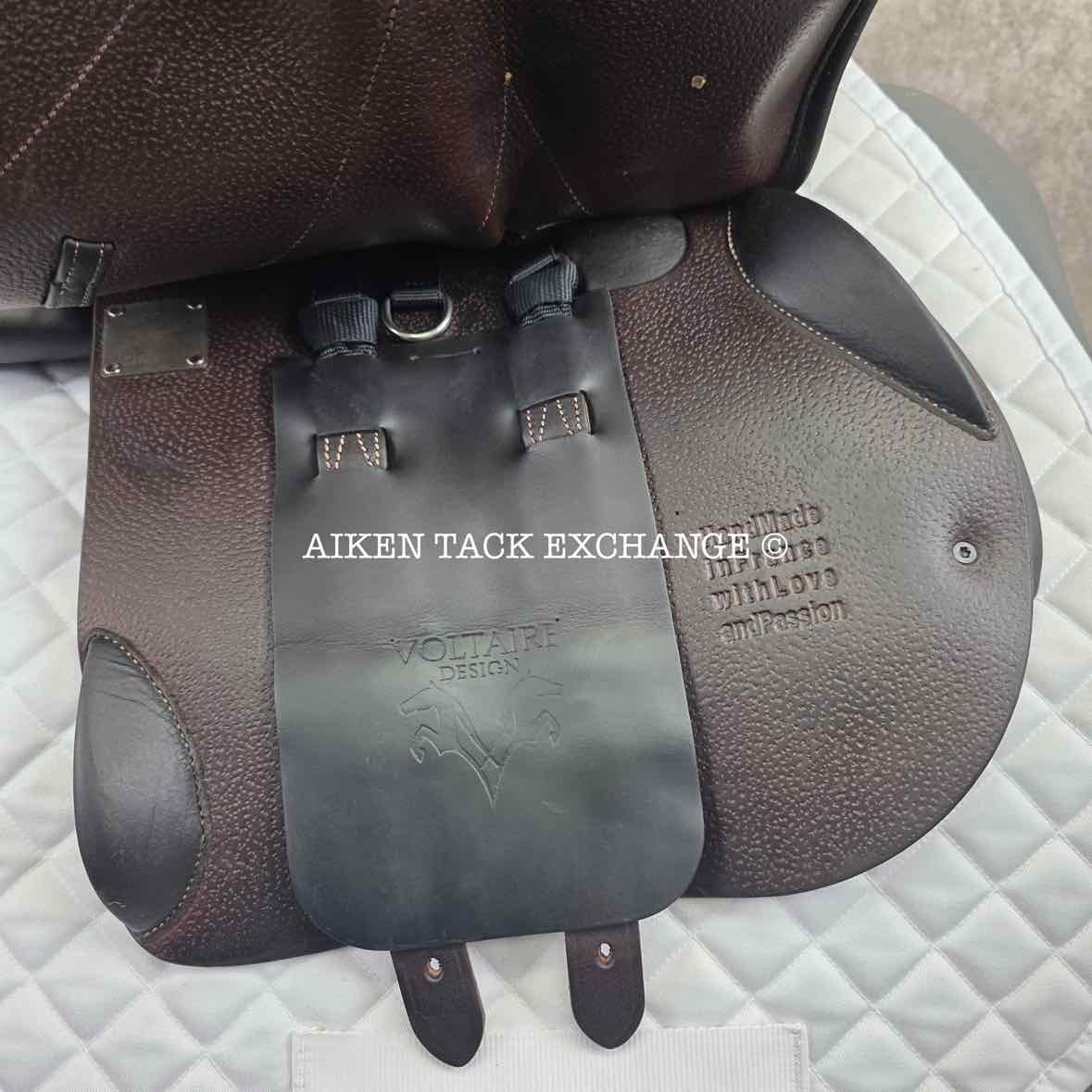 2019 Voltaire Blue Infinite Close Contact Jump Saddle, 17" Seat, 2A Flap, Medium Wide Tree, PRO Panels, Full Buffalo Leather