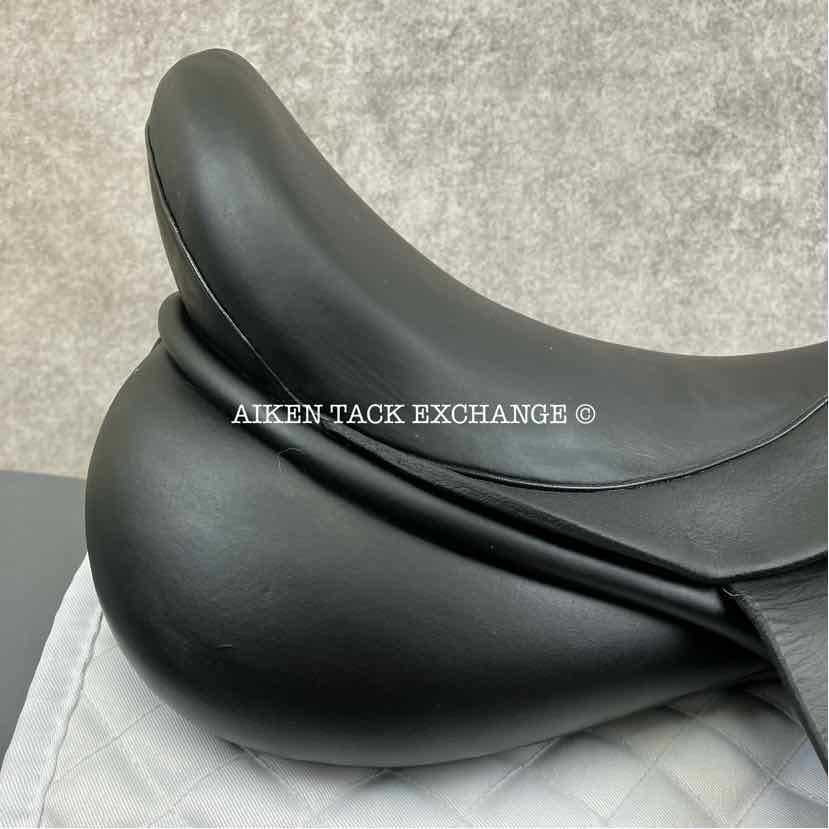 **SOLD** 2011 Hulsebos DR CC Dressage Saddle, 18" Seat, Medium Wide Tree, Wool Flocked Panels