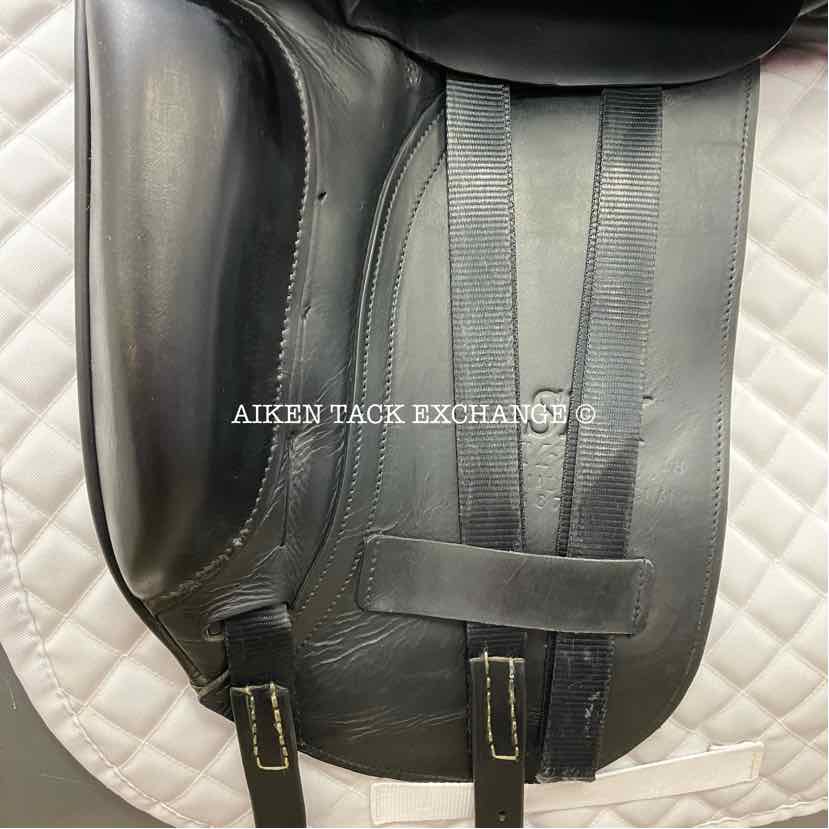 **SOLD** Albion SLK Dressage Saddle, 17.5" Seat, Medium Wide Tree, Wool Flocked Panels