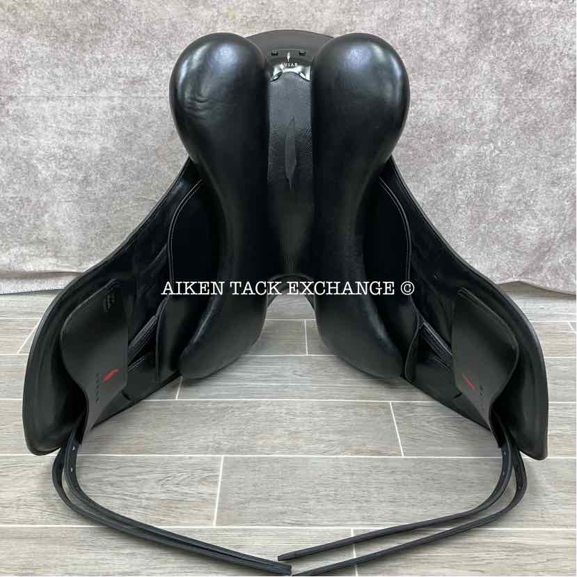 2021 Aviar Rook 2.0 Monoflap Dressage Saddle, 17.5" Seat, Adjustable Tree, Foam Panels