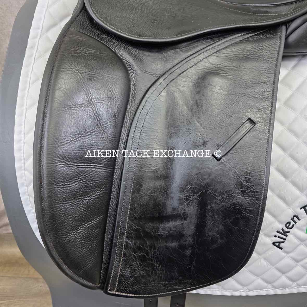 2008 County Perfection Dressage Saddle, 17" Seat, Medium Wide Tree, Wool Flocked Skid Row Panels