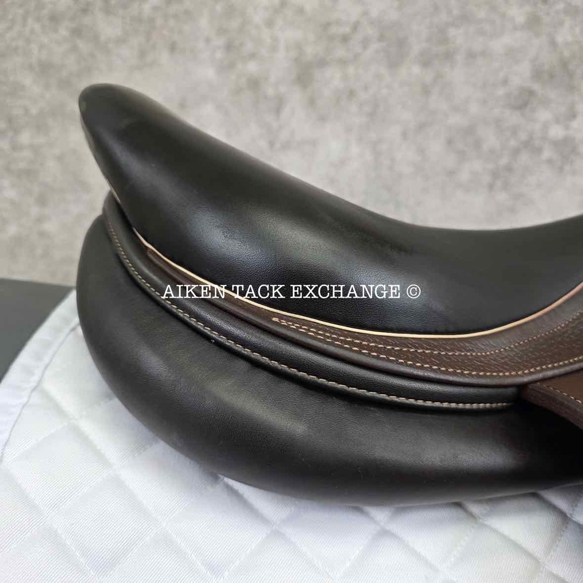2014 Herve Godignon Jump'In Monoflap Jump Saddle, 17.5" Seat, 3A Flap, Medium Tree, Foam Panels